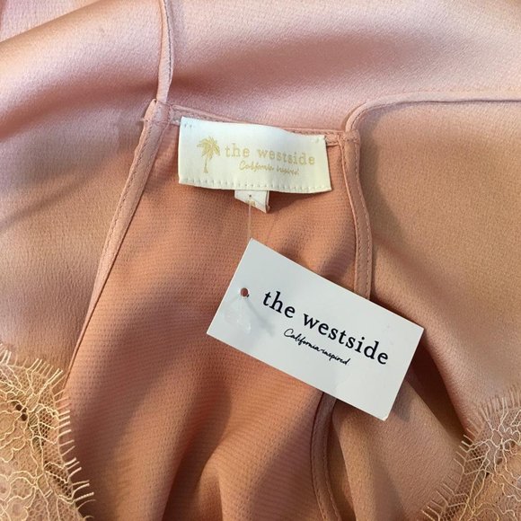 The Westside Women Blouse Peach Color Sz M g06 - Picture 6 of 9